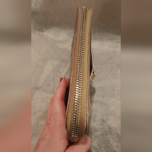 Chloe` Paddington Long Zip Leather Wallet Gold 7.5" X 4" - Picture 6 of 15